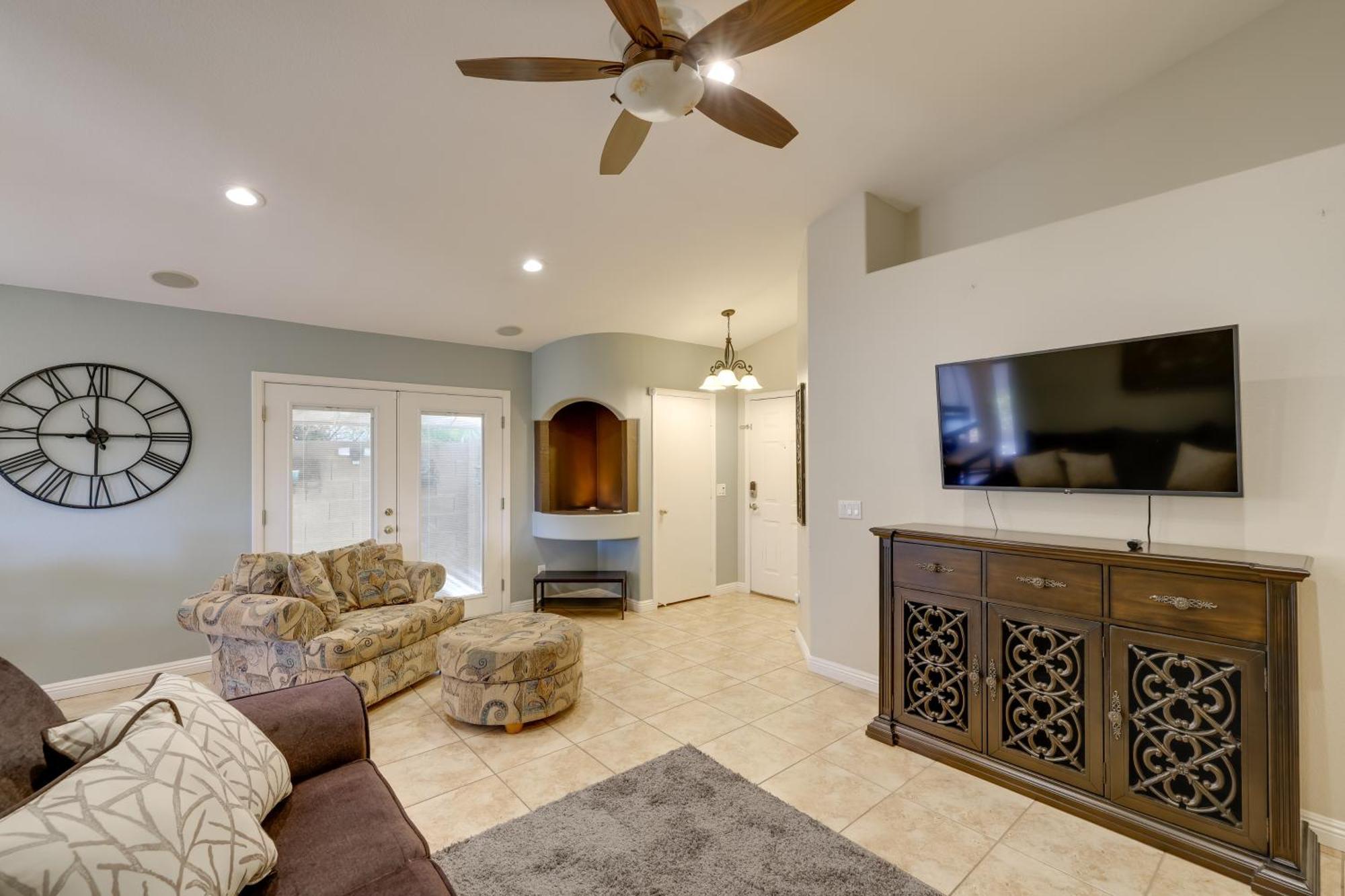 Family-friendly Glendale With Private Yard